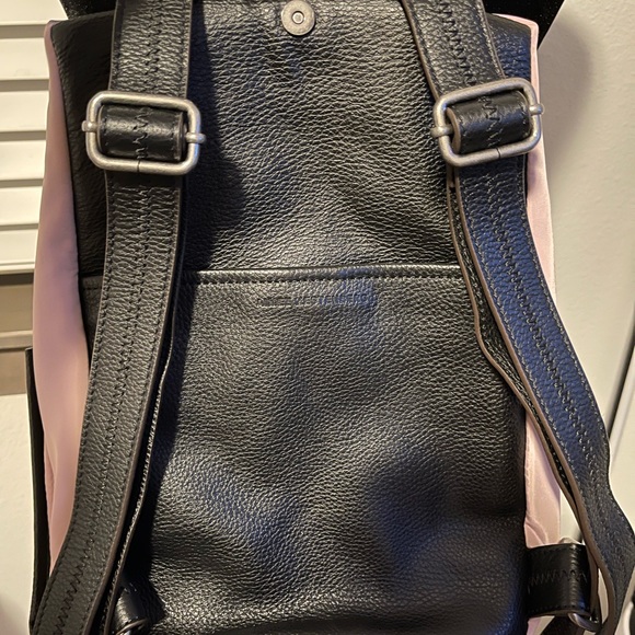 Aimee Kestenberg - Picture 2 of 7